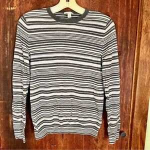 GAP Women’s Black and White Striped Crewneck Sweater